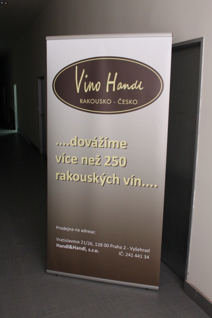 polepy tabuli a vyloh vino handl 02.jpg